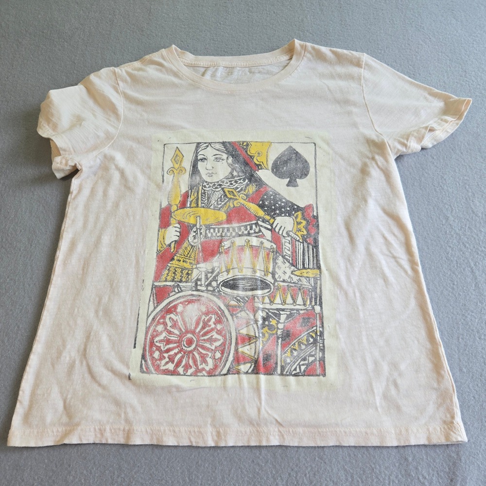 Lucky Brand Graphic Tee Womens Medium Cream Queen of Spades Drummer Playing Card